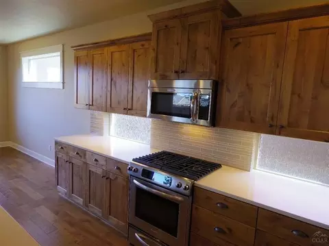 61128 SE Manhae Loop, Bend, OR 97702 photo 11