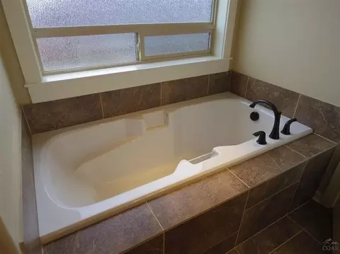 61128 SE Manhae Loop, Bend, OR 97702 photo 14