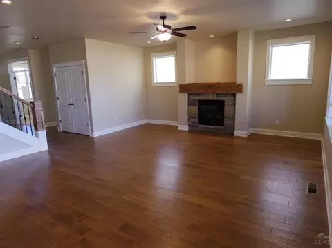 61128 SE Manhae Loop, Bend, OR 97702 photo 5