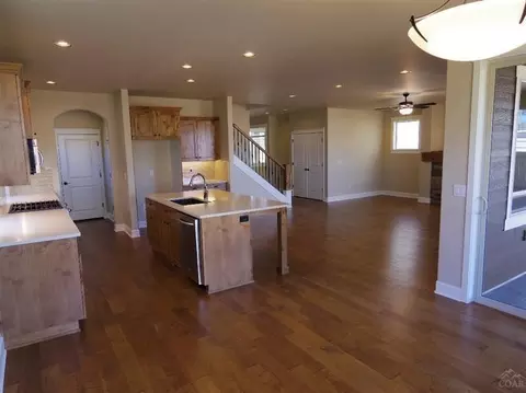 61128 SE Manhae Loop, Bend, OR 97702 photo 8