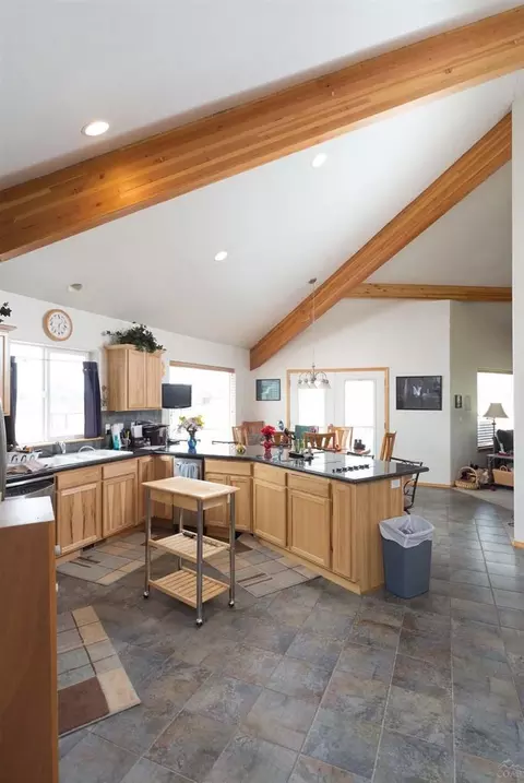 61550 Ward Rd, Bend, OR 97702 photo 4