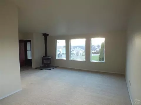 338 E Ridgeview Dr, Culver, OR 97734 photo 4