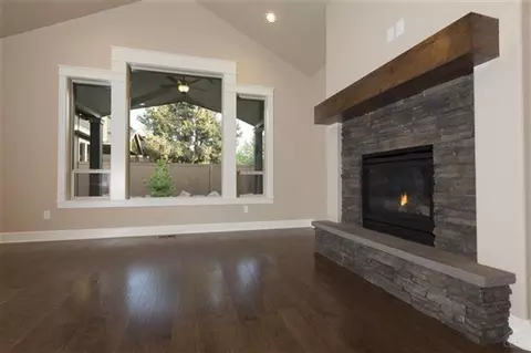 61045 SE Manhae Loop, Bend, OR 97702 photo 5