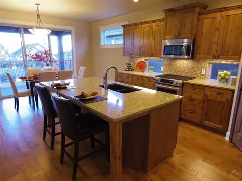 61044 SE Manhae Loop, Bend, OR 97702 photo 7