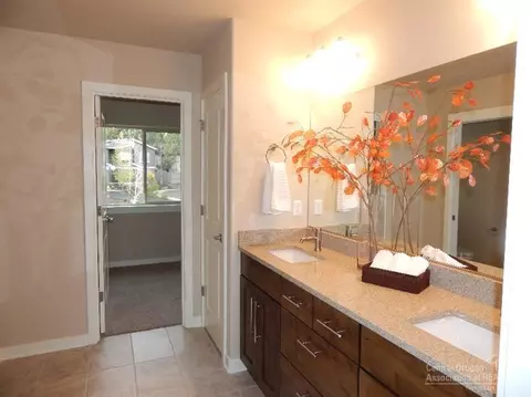 2368 NW Debron Ln, Bend, OR 97701 photo 8