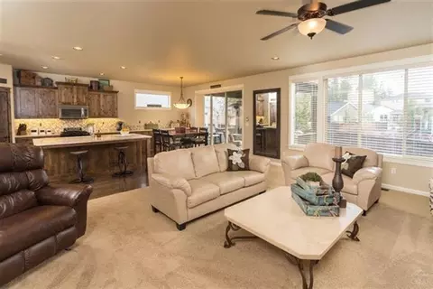 60308 SE Addie Triplett Loop, Bend, OR 97702 photo 3