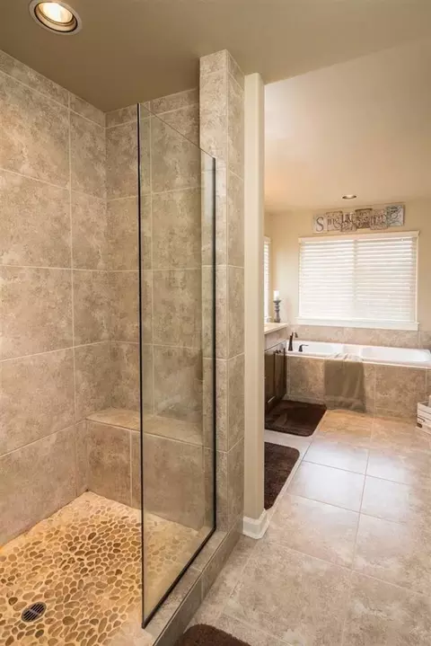 60308 SE Addie Triplett Loop, Bend, OR 97702 photo 12