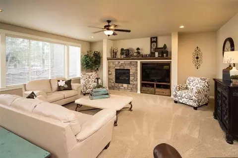 60308 SE Addie Triplett Loop, Bend, OR 97702 photo 1