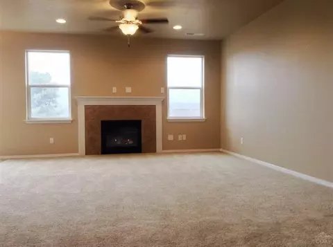 608 SE Glengarry Pl, Bend, OR 97702 photo 4