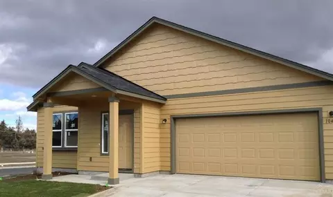 608 SE Glengarry Pl, Bend, OR 97702 photo 1