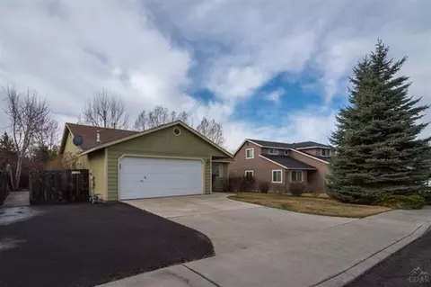 20745 Amber Way, Bend, OR 97701 photo 2