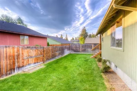 20545 Peak Ave, Bend, OR 97702 photo 4