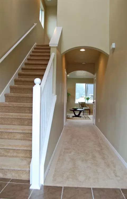 616 SE Glengarry Pl, Bend, OR 97702 photo 5