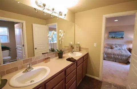 616 SE Glengarry Pl, Bend, OR 97702 photo 7