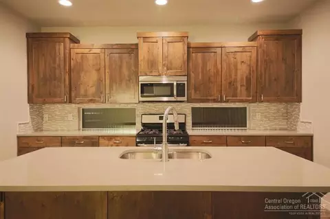 61520 Alstrup Rd, Bend, OR 97702 photo 8
