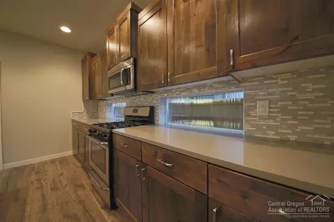 61520 Alstrup Rd, Bend, OR 97702 photo 6