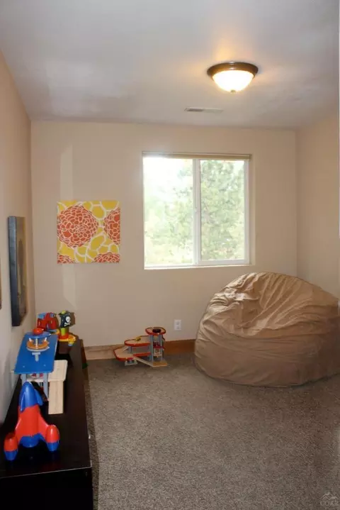 63315 Lavacrest St, Bend, OR 97701 photo 15