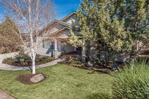 646 Nutcracker Dr, Redmond, OR 97756 photo 2