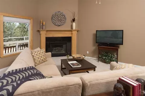 646 Nutcracker Dr, Redmond, OR 97756 photo 6