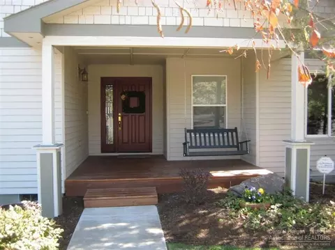 646 Nutcracker Dr, Redmond, OR 97756 photo 3