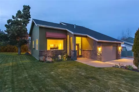 2260 NEdgewater Dr, Bend, OR 97701 photo 2