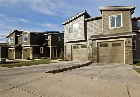 660 NE Vail Ln, Bend, OR 97701 photo 4