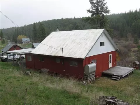 68949 Middle Fork Rd, Long Creek, OR 97856 photo 4