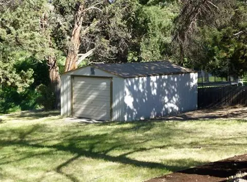 20076 Beaver Ln, Bend, OR 97701 photo 16