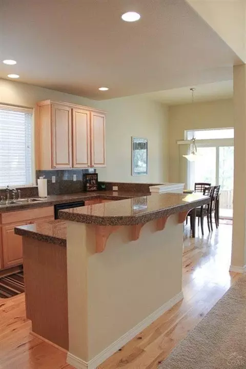 19765 SW Baneberry Ave, Bend, OR 97702 photo 8