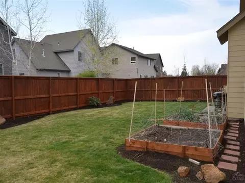 21241 Starlight Dr, Bend, OR 97702 photo 12