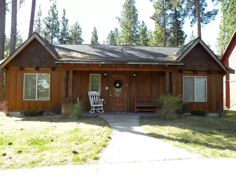 1061 E Cascade Ave, Sisters, OR 97759 photo 1