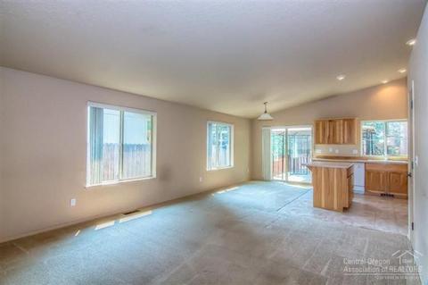 16461 Heath Dr, La Pine, OR 97739 photo 6