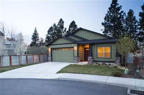 20018 SW Millcrest Pl, Bend, OR 97702 photo 1