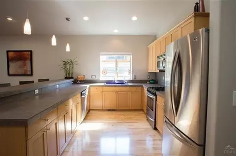 20018 SW Millcrest Pl, Bend, OR 97702 photo 4