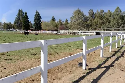 22585 Martee Ln, Bend, OR 97701 photo 23
