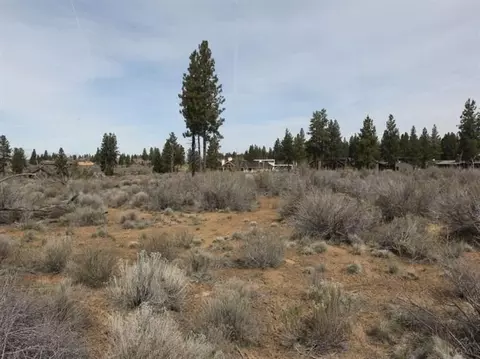 19342 Seaton Loop, Bend, OR 97702 photo 1