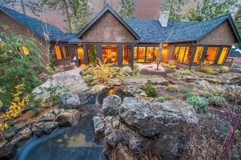 77 NW Pinecrest Ct, Bend, OR 97701 photo 23