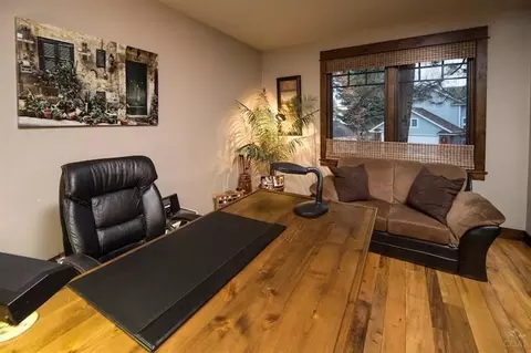 77 NW Pinecrest Ct, Bend, OR 97701 photo 18