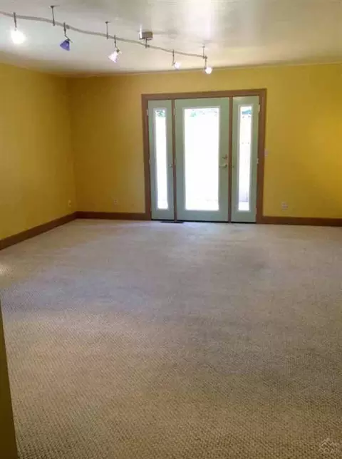 734 NE 8th St, Bend, OR 97701 photo 6