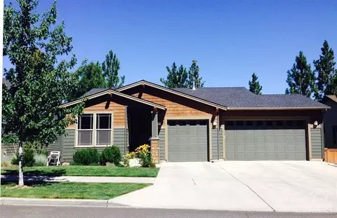413 NW Flagline, Bend, OR 97701 photo 1