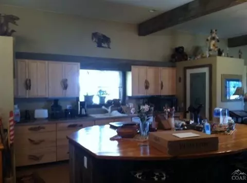 61100 NE Obernolte Rd, Bend, OR 97701 photo 5