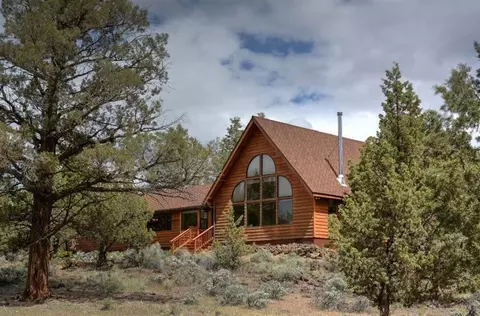 21801 Katie Dr, Bend, OR 97701 photo 2