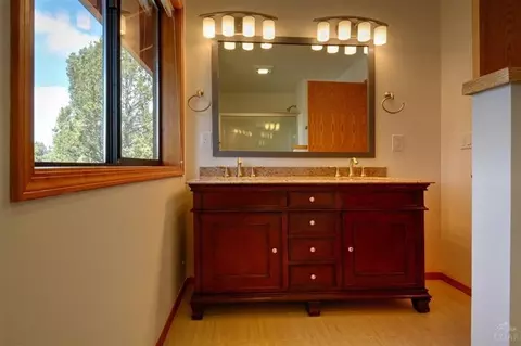 21801 Katie Dr, Bend, OR 97701 photo 9