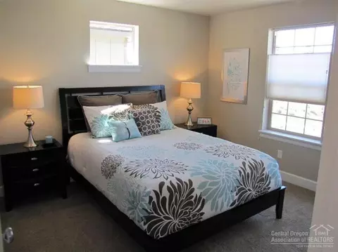20548 Gloucester, Bend, OR 97701 photo 15