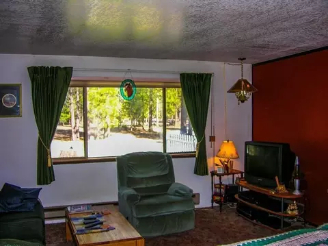 50141 Collar Dr, La Pine, OR 97739 photo 2