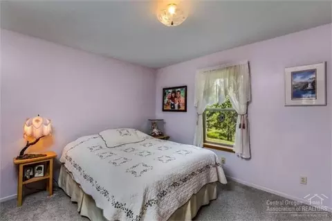 15016 Fall River Dr, Bend, OR 97707 photo 6