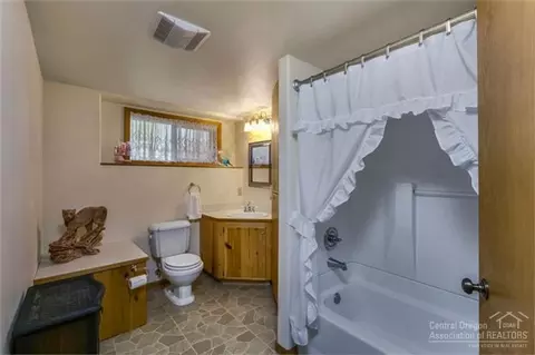 15016 Fall River Dr, Bend, OR 97707 photo 7
