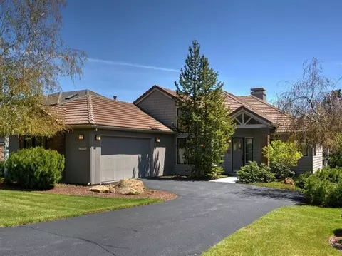 61981 Fall Creek Loop, Bend, OR 97702 photo 1
