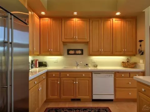 61981 Fall Creek Loop, Bend, OR 97702 photo 11