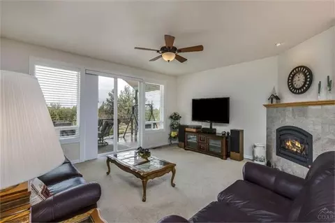 23190 Rickard Rd, Bend, OR 97702 photo 2